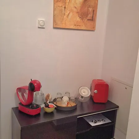 Deluxe 住宿加早餐酒店 锡切斯